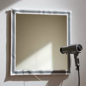 Jak odkleić lustro przyklejone taśma